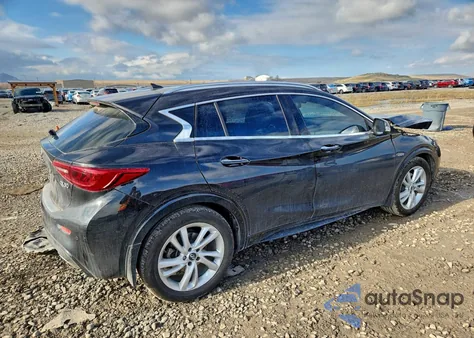 2019 Infiniti Qx30 Pure z USA, uszkodzony, nr VIN SJKCH5CP2KA011023